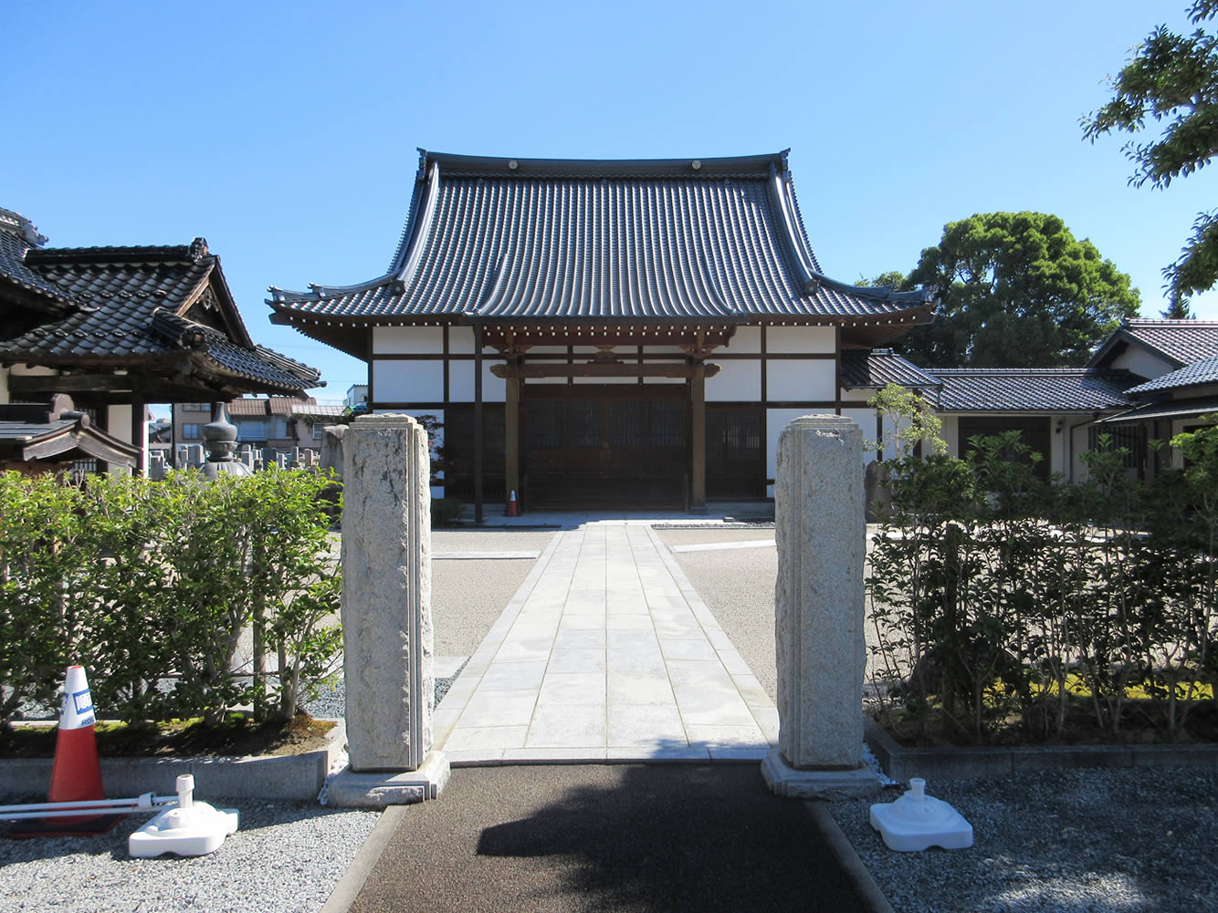 米子市岩倉町の凉善寺